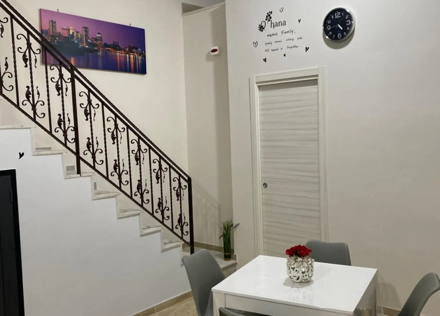 La Petite Maison Naples 0*,