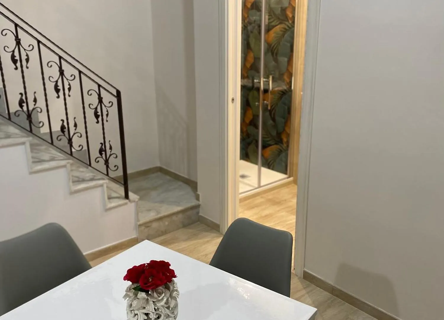 La Petite Maison Naples Italy